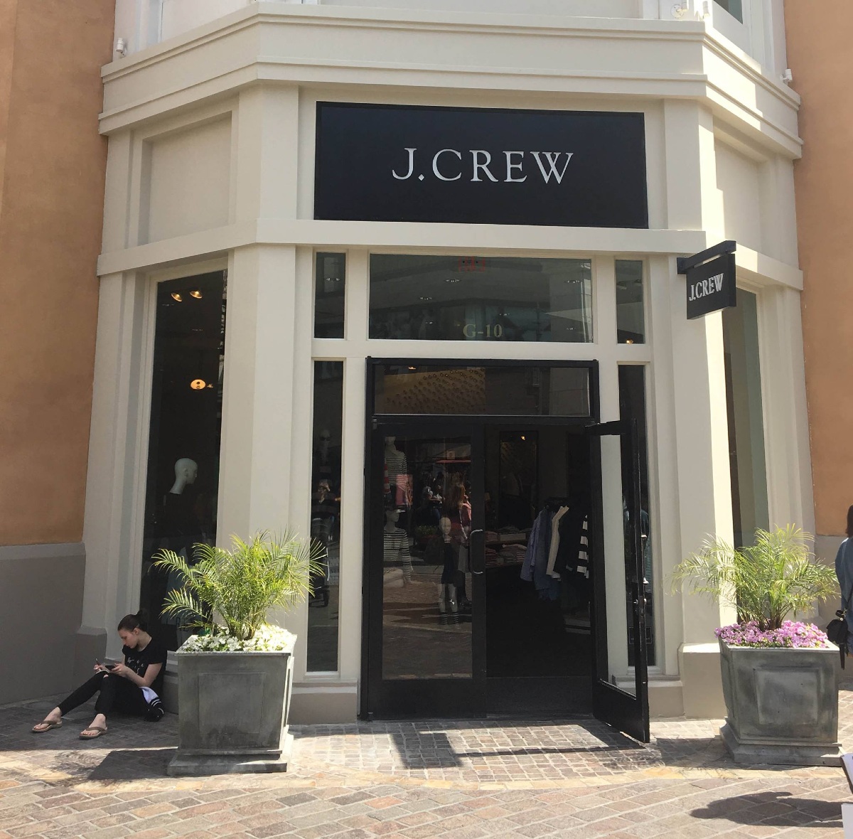 JCrew Grove Store Front Restoration Tenant Improvement